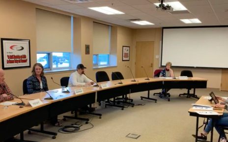 School Board Candidates Introduce Themselves