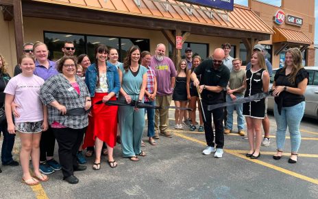 Physical Therapy Center Hosts Ribbon Cutting